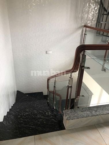 CHO THUÊ NHÀ NGUYÊN CĂN THẠNH MỸ LỢI, DT 270m2, 3 tầng, 5 phòng