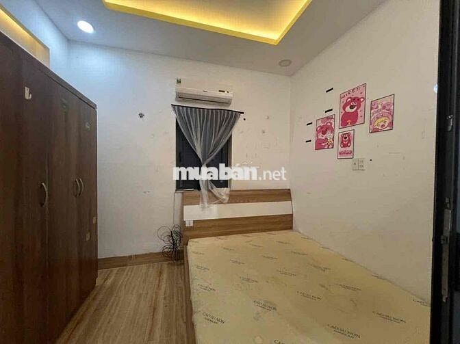 Phòng Trọ Cửa Sổ Trời Full Nội Thất Ngay Lý Chiêu Hoàng