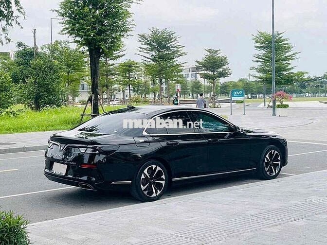 Vinfast Lux A2.0 2022 Plus 4 vạn km!