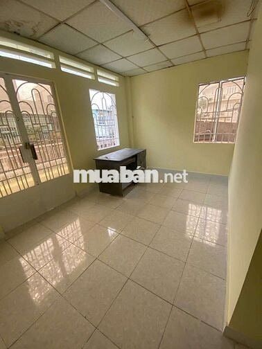 NHÀ MẶT TIỀN GẦN NHÀ THỜ KHIẾT TÂM, CHỢ ĐẦU MỐI, 1T1L 2PN Ở+KD, LÀM VP