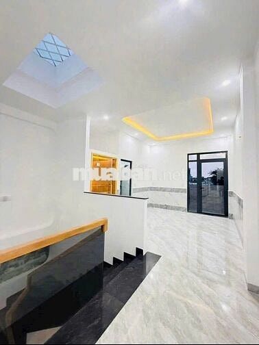 BÁN CĂN NHÀ 92m2 1 trệt 2 lầu GẦN MẶT TIỀN ĐƯỜNG ĐẠI LỘ BÌNH DƯƠNG