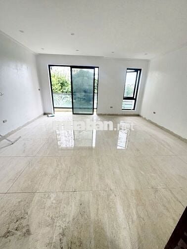 Chính chủ cho thuê liền kề 6th element đường Nguyễn Văn Huyên 107m 5T