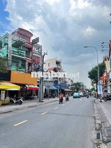 MT Hoàng Hoa Thám Ngay Ngã Ba Trường Chinh Và Ngay Chợ Hoàng Hoa Thám