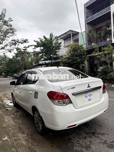 Mitsubishi Attrage 2015 1.2 CVT - 10000 km