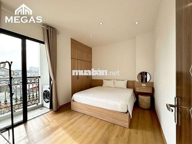 CHO THUÊ CHDV 1PN CỰC RỘNG FULL NỘI THẤT BAN CÔNG THOÁNG NGAY HỒ TÂY