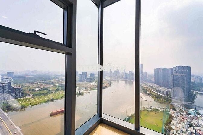 Cho thuê căn hộ 2PN 100m² Sunwah Pearl view sông Ba Son siêu đẹp
