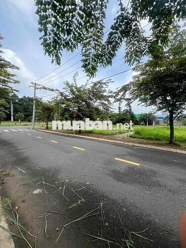 Cần bán đất thổ cư mặt tiền Quốc Lộ 13, Bầu Bàng , HCM