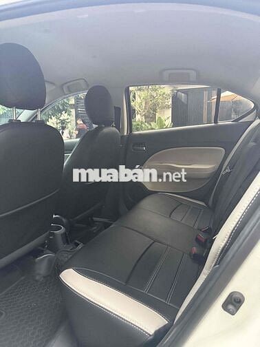 Mitsubishi Attrage 2015 1.2 CVT - 10000 km