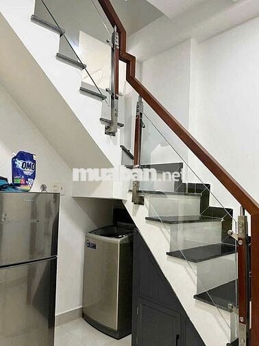 mình cần pass hợp đồng thuê nhà nguyên căn 3pn tại Q4