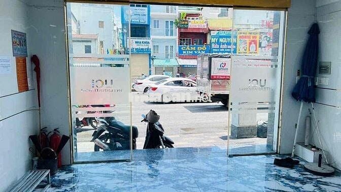 CHO THUÊ NHÀ NGUYÊN CĂN - ĐƯỜNG NGUYỄN VĂN CỪ. QUẬN 1