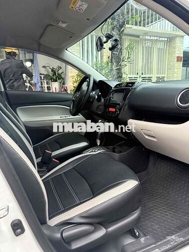 Mitsubishi Attrage 2015 1.2 CVT - 10000 km