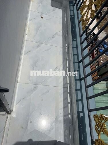 Cho thuê nhà nguyên căn dtsd 30m ,điện nước chính