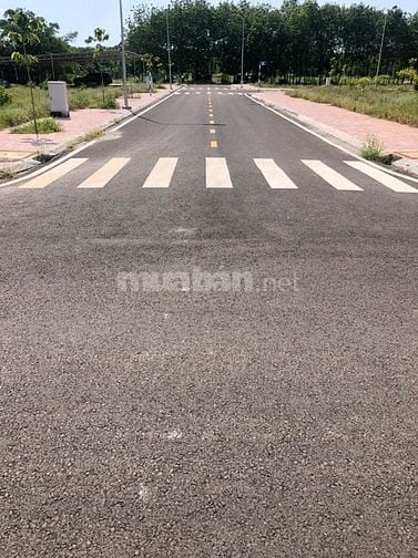 Bán gấp lô đất 5x20 đường nhựa, thổ cư ngay Đồng Xoài