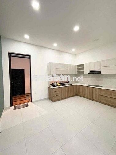 🌻CHO THUÊ NHÀ TRỆT 2 LẦU CÓ NỘI THẤT ĐƯỜNG D28 KDC HỒNG LOAN
