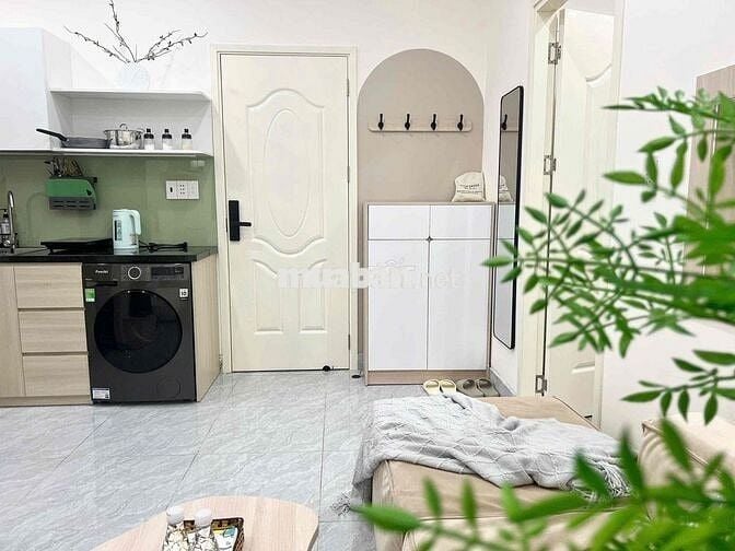 Căn Hộ 1 Phòng Ngủ Gần Ngã Tư Hàng Xanh Ngay Bùi Đình Tuý