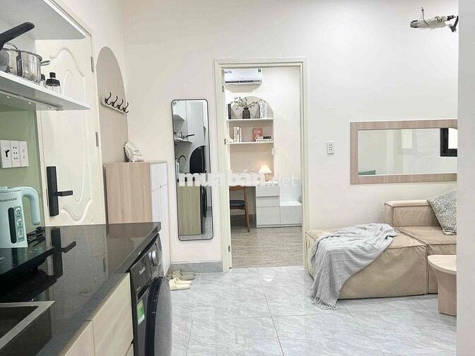 Căn Hộ 1 Phòng Ngủ Gần Ngã Tư Hàng Xanh Ngay Bùi Đình Tuý
