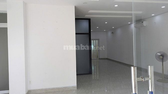 Mặt bằng kinh doanh trung tâm quận 2