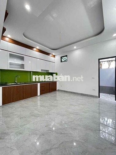 nhà ô tô để trong nhà, cách kđt Đô Nghĩa 3.5 km nhà ô tô để trong nhà, cách kđt Đô Nghĩa 3.5 km