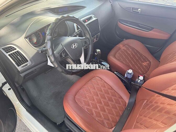 ⭐️ Hyundai i20 1.4AT sx 2013 odo 65.000km