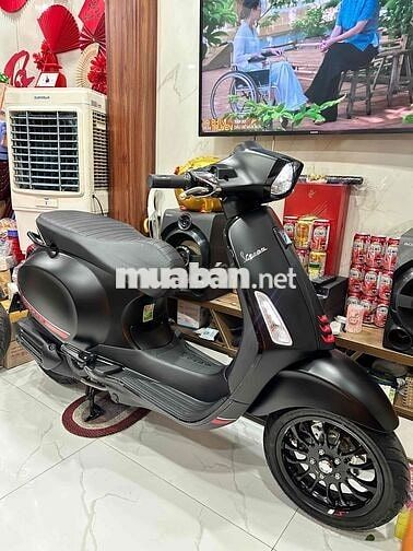 Vespa Sprint S125 iget Abs 2023 trùm mền