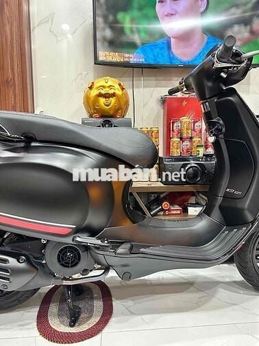 Vespa Sprint S125 iget Abs 2023 trùm mền