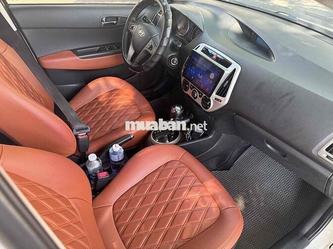 ⭐️ Hyundai i20 1.4AT sx 2013 odo 65.000km