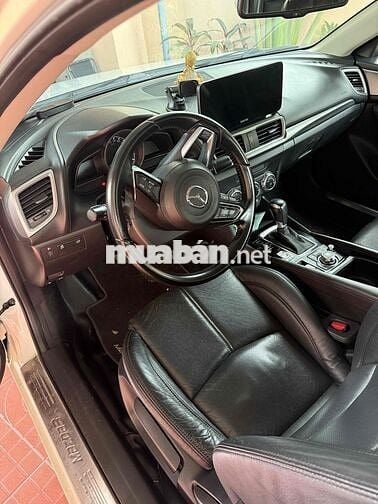 Mazda 3 2017 1.5 Sedan - 46000 km