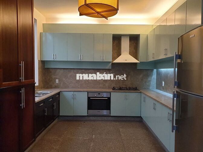 Biệt thự 348m2 hồ bơi, sân vườn Phường Tân Phong, Quận 7