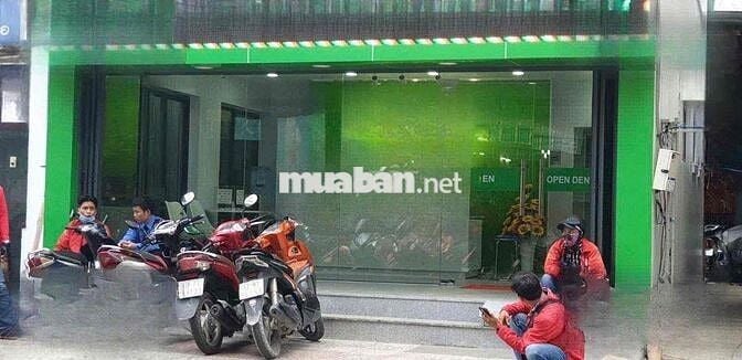 Nguyên căn Mặt tiền Đề Thám, Quận 1 (Ngang 7m, 2 lầu 5PN)