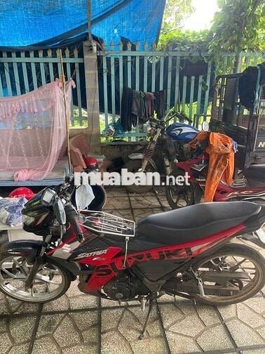 Xe máy Suzuki Satria F150 màu đỏ đen 2019