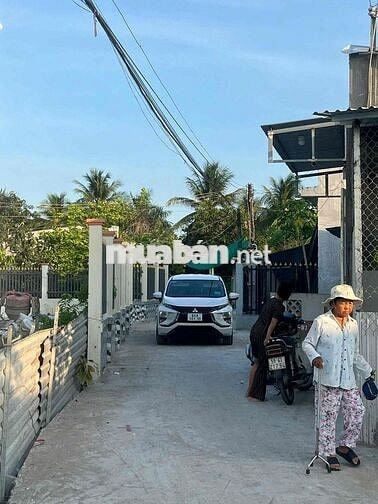 CĂN NHÀ MÁI THÁI (đã hoàng thiện) TẠI PHƯỜNG 3 - TP.VĨNH LONG !