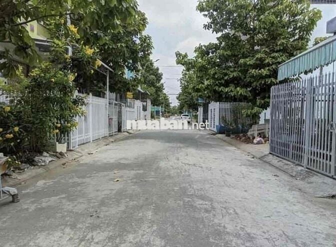 Cần gấp tiền làm ăn bán nhà gấp!!