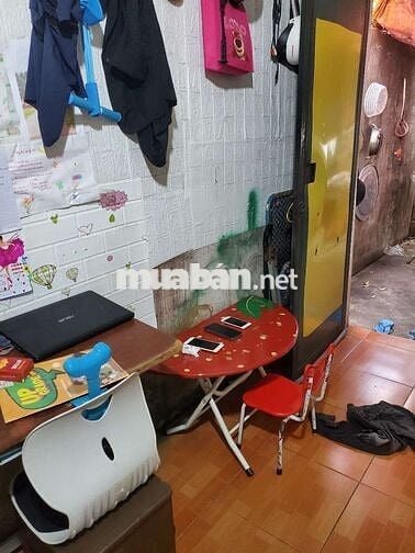 Nhượng lại phòng trọ và nhiều đồ gia đình