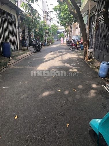 nhà 5x12m,gác lửng đường Mã Lò giá 7tr5/tháng 