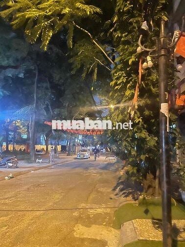 MBKD Đền Lừ 1, cạnh tiểu học và THCS Đền Lừ, nhiều trường mầm non