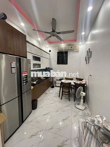 Cho thuê nhà mặt phố Thọ Lão - phường Hoàn Kiếm