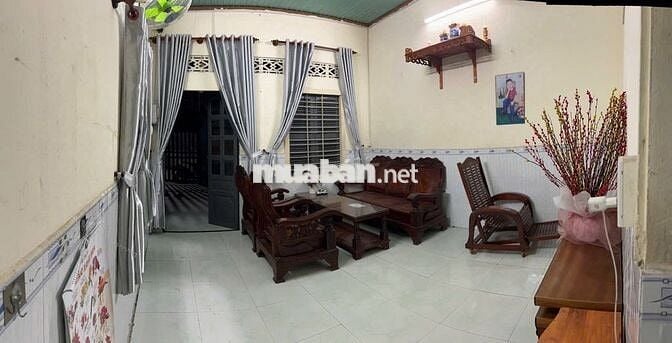 Về quê bán nhà c4, 125m2 gần cây xăng 26