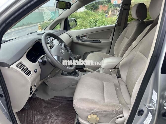 Toyota Innova 2016 số sàn cá nhân sử dụng