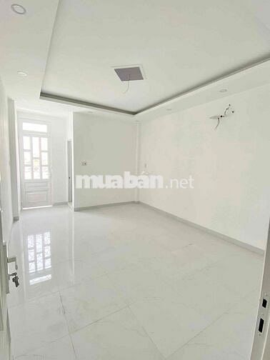 Nhà Sát Tên Lửa 4x20m 2Lầu ST (4PN 5WC) Hẻm Xe Tải. Nguyễn Hới. BTân