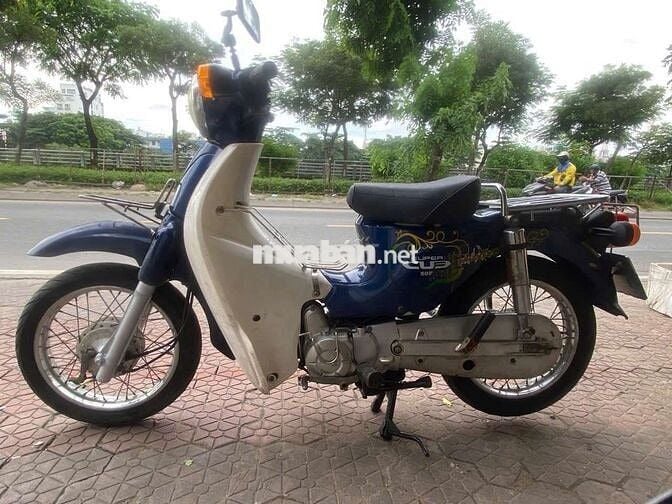 Cúp 50cc hoc sinh sinh viên bán