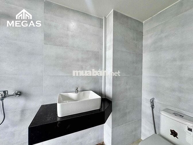 DUPLEX 3TR8 NGAY CÔNG VIÊN PHẦN MỀM QUANG TRUNG