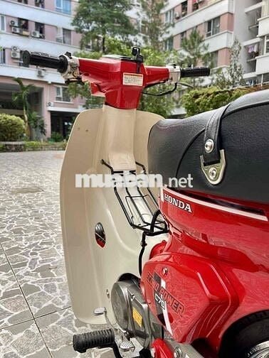 đi nước ngoài cần bán xe