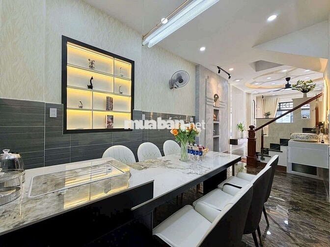 Bình Tân - bán nhà 2 tầng 2PN ,36m2 đường chiến lược- 3 tỷ 1