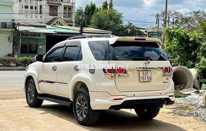 2016 2.7V TRD 4x2 - 146000 km