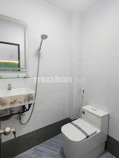 Nhà 373/35 Tùng Thiện Vương, P13, Q8. Trệt, 3 lầu, ST, 3mx9m, 5PN, 4WC