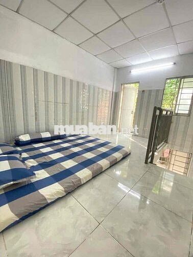 PHÒNG NHƯ NHÀ NGUYÊN CĂN NGAY NGÃ TƯ TÔ NGỌC VÂN