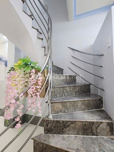 Nhà 373/35 Tùng Thiện Vương, P13, Q8. Trệt, 3 lầu, ST, 3mx9m, 5PN, 4WC