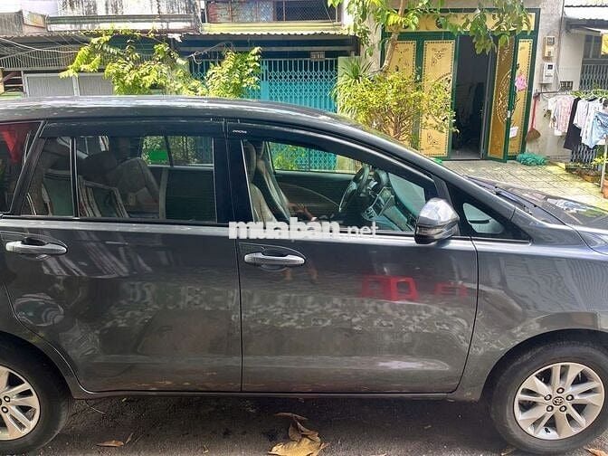 Toyota Innova 2020 E 2.0 MT - 117000 km, xe nhà