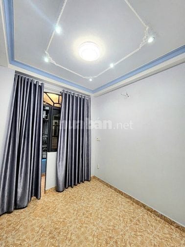 Nhà 373/35 Tùng Thiện Vương, P13, Q8. Trệt, 3 lầu, ST, 3mx9m, 5PN, 4WC