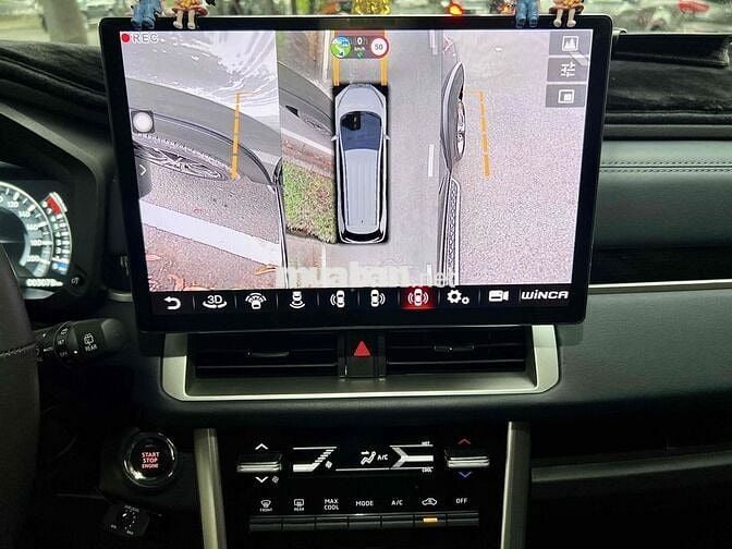 Xpander Cross ĐK 6/2025 lên gần 100tr đồ chơi